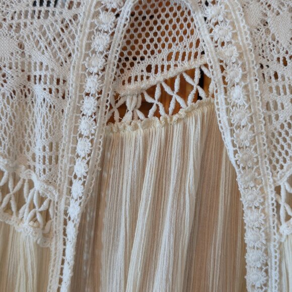 De Philo  Golden Tote Open Back La Boheme Blouse Medium Boho White Lace Crochet - Picture 13 of 16